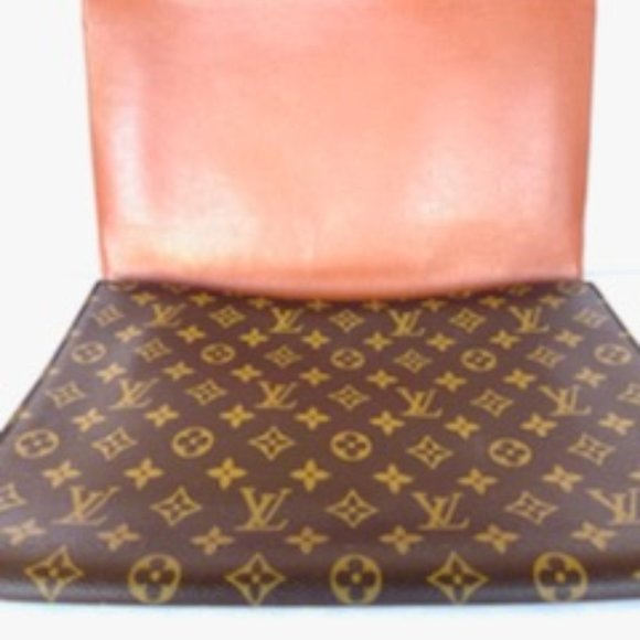 Louis Vuitton Monogram Porte Envelope - Picture 9 of 12